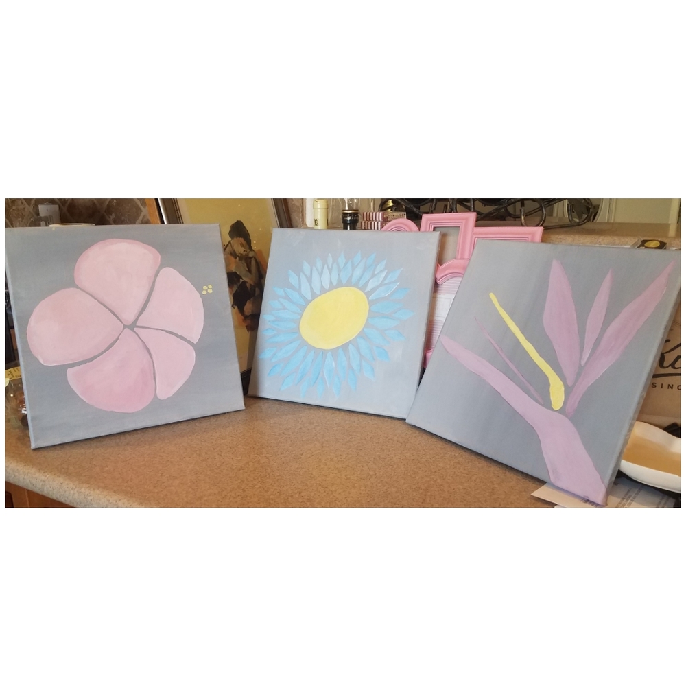 Pastel floral tryptic flowers 3 piece